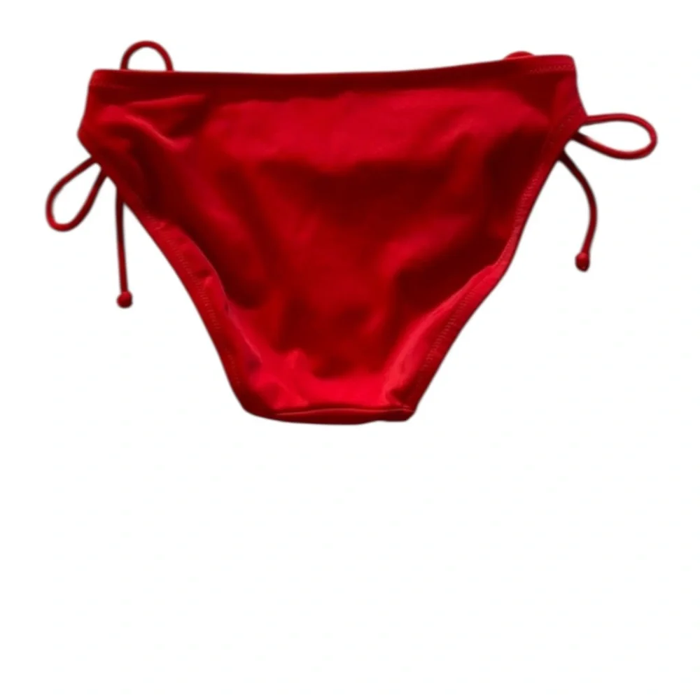NWOT Victoria’s Secret String Bikini Red Bow Side Ties Lined⭐️⭐️⭐️⭐️⭐️